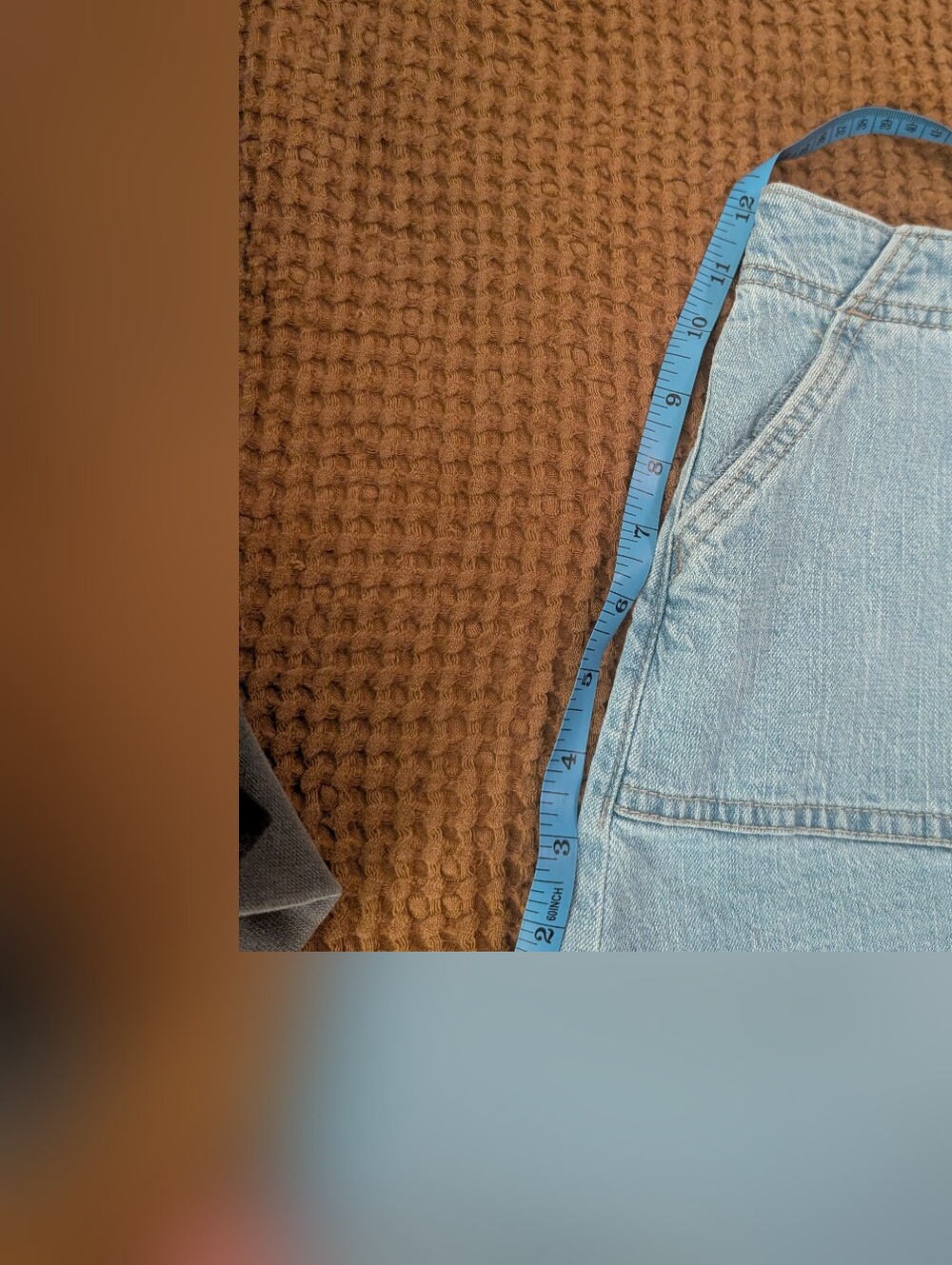 Abercrombie & Fitch High Rise Linen-Blend Denim Shorts - Picture 4 of 6